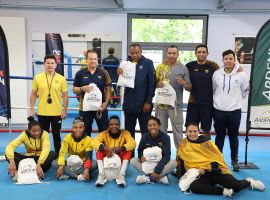 Des champions de boxe colombiens à la Maison départementale des Sports